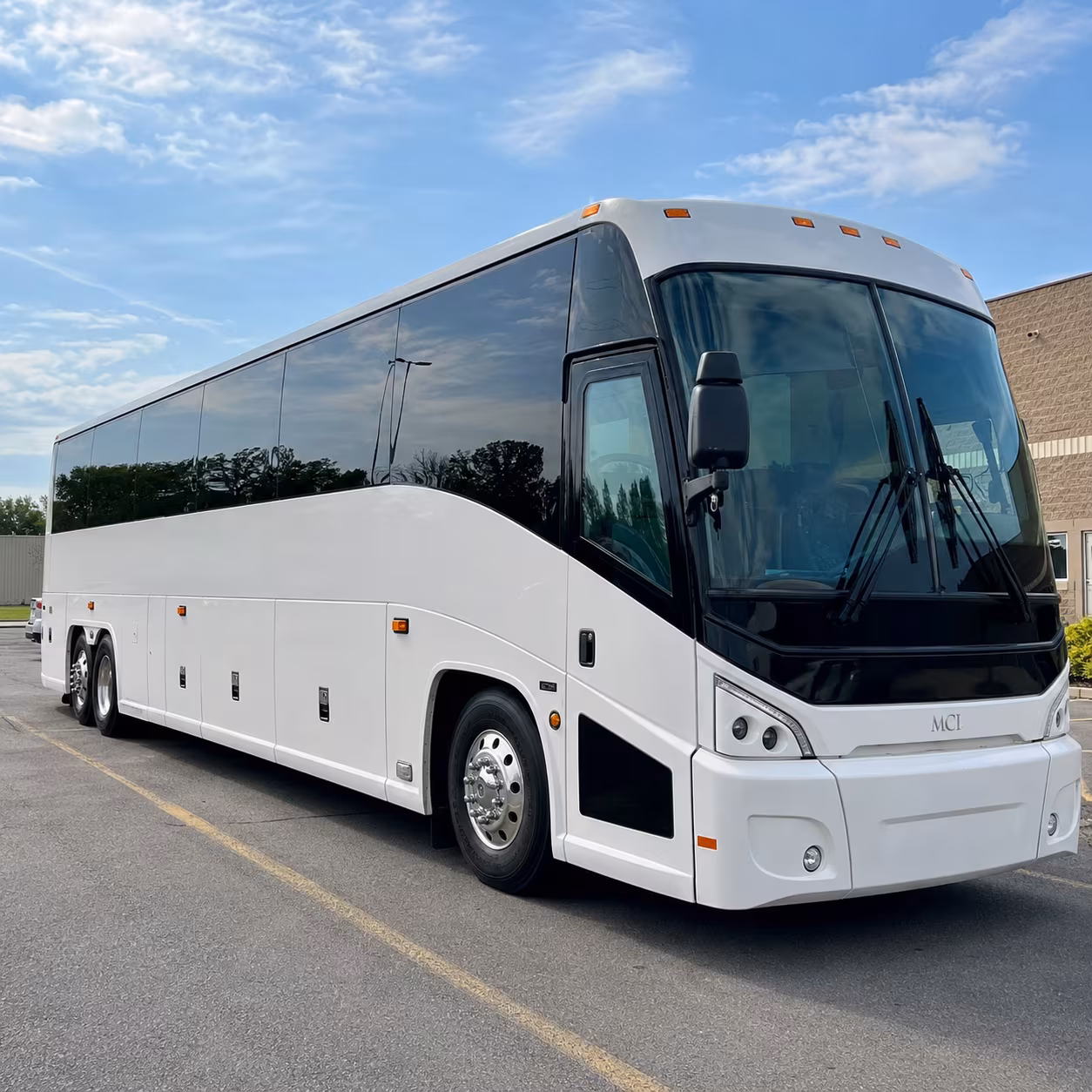 long distance corporate charter buses between tucson and phoenix