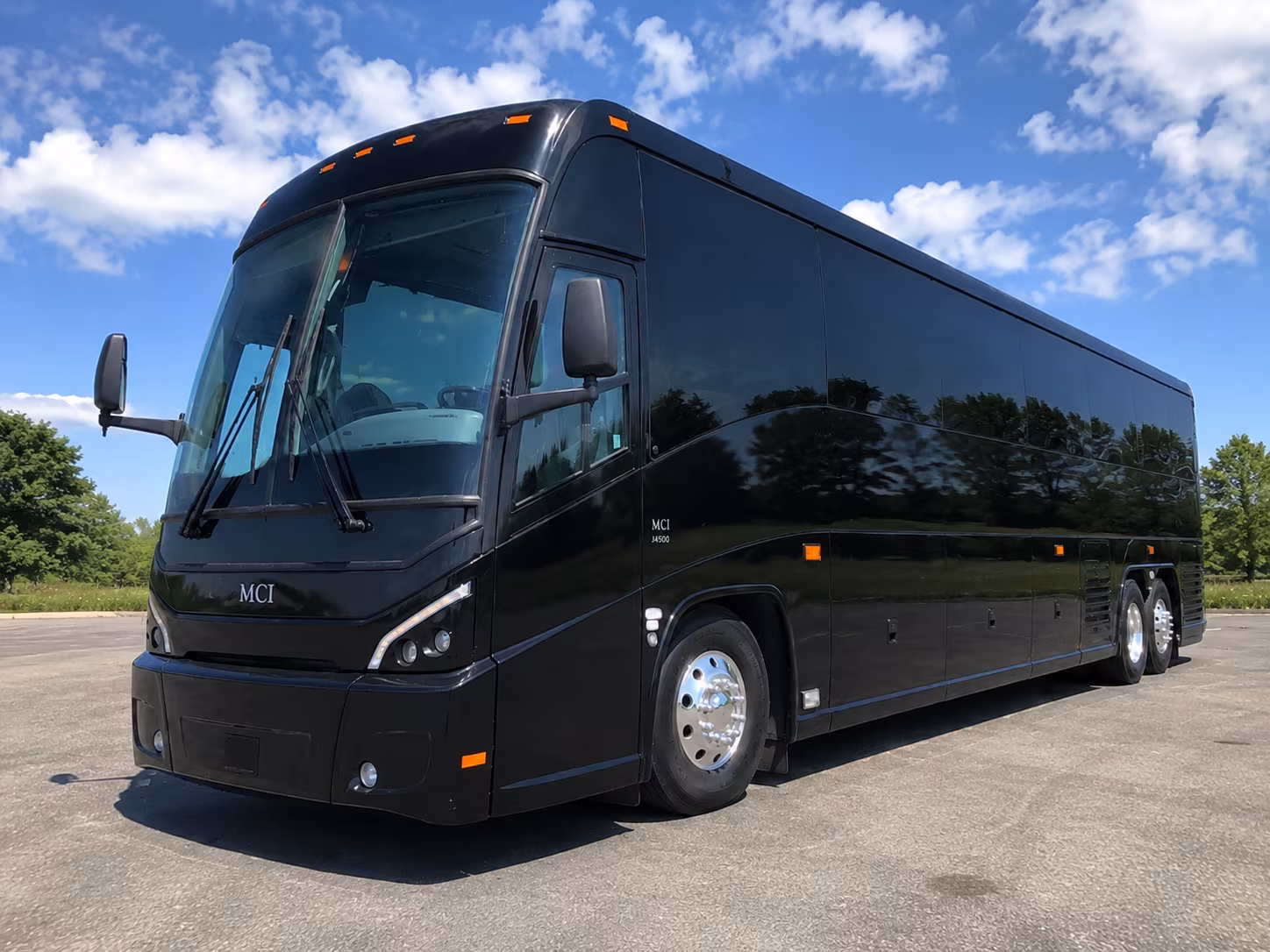 shuttle buses between tucson hotel blocks and foothills venues