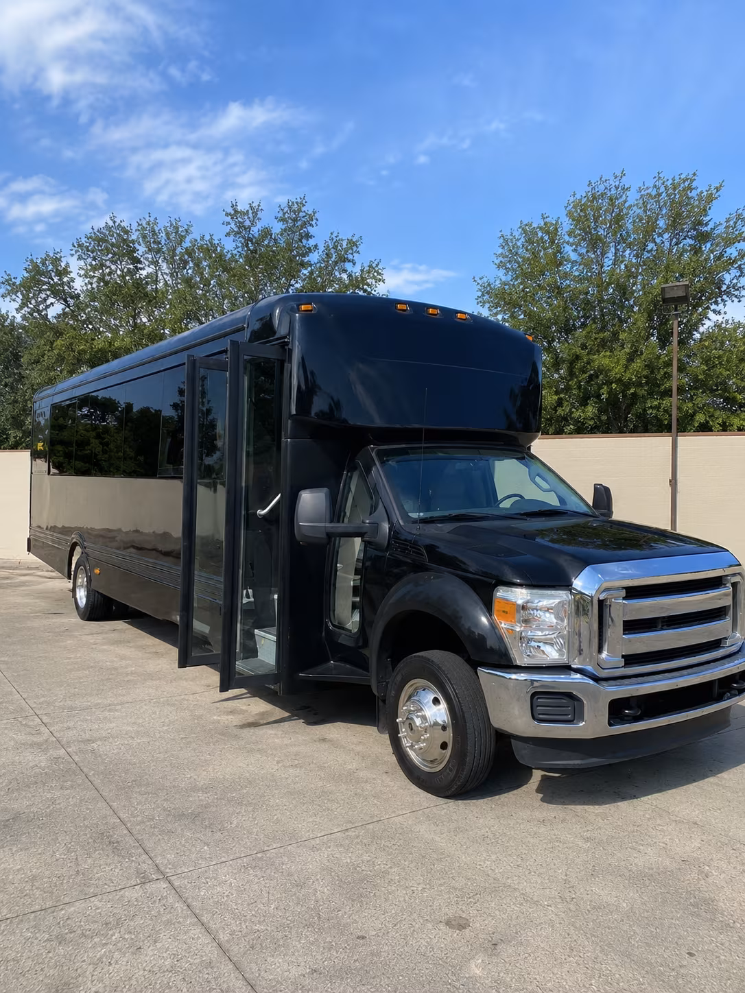 tucson 20 passenger party bus